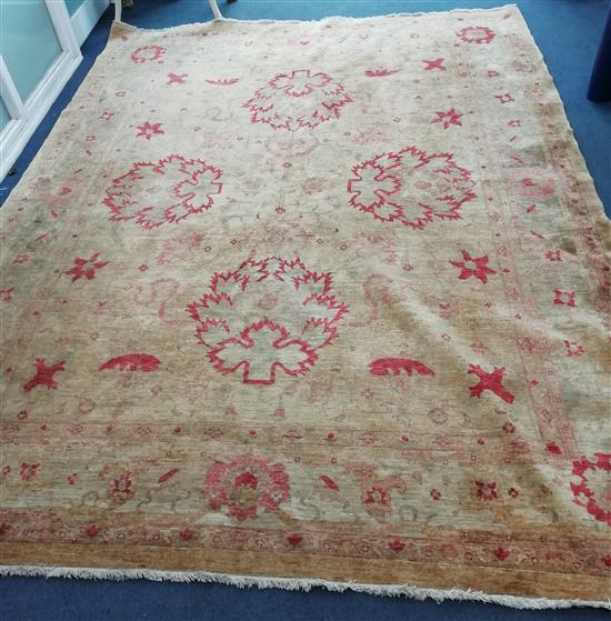 A Zeigler-style carpet Approx. 360 x 280cm